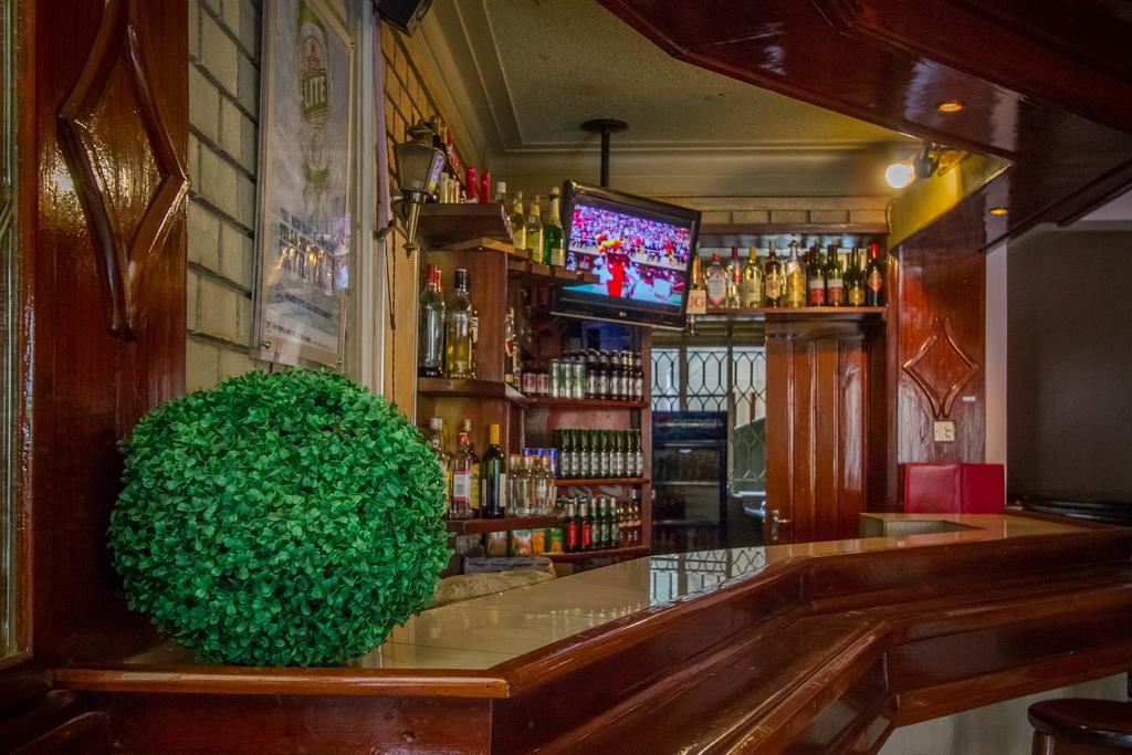 Grand Holiday International Hotel Mbarara Dış mekan fotoğraf
