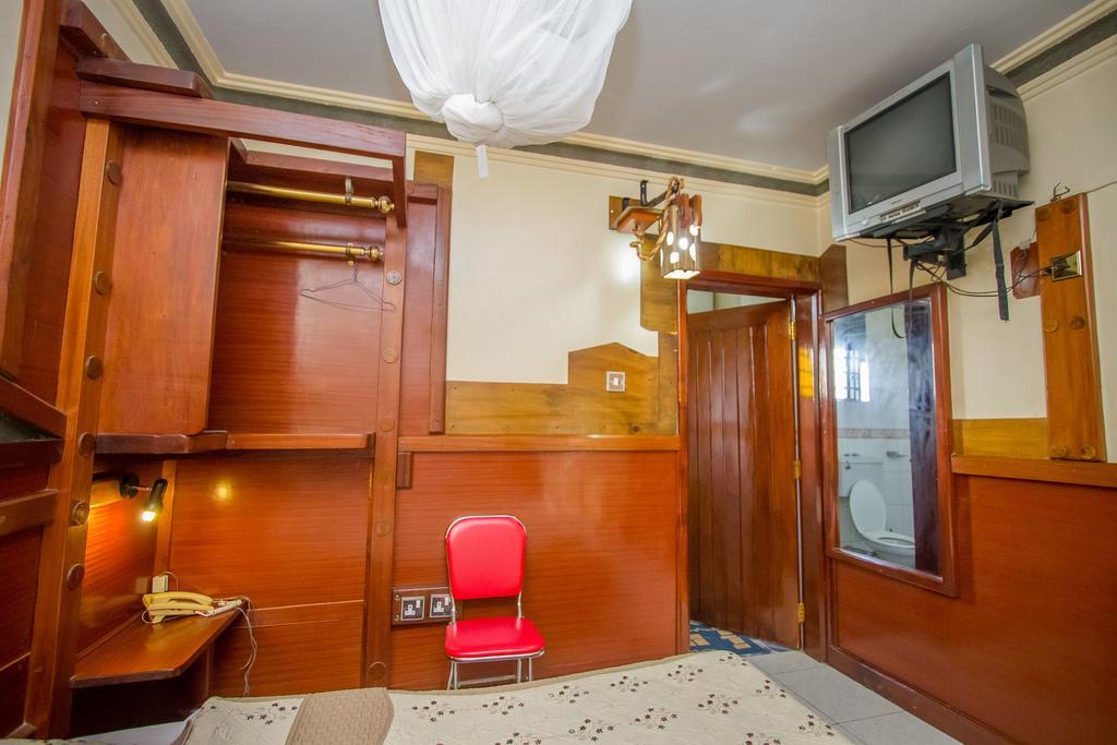 Grand Holiday International Hotel Mbarara Dış mekan fotoğraf