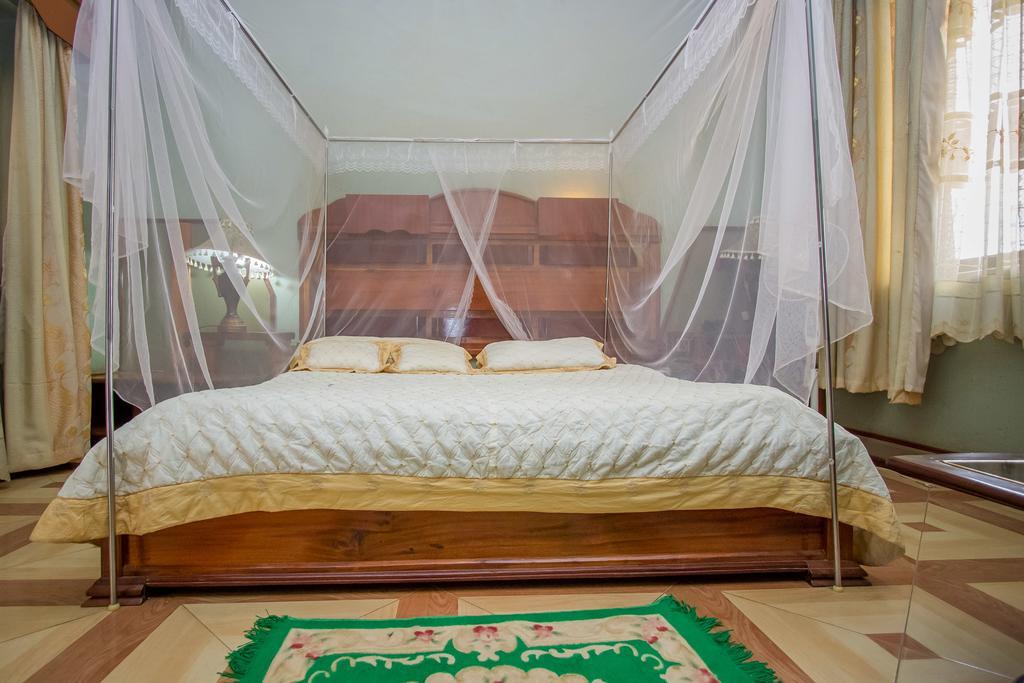 Grand Holiday International Hotel Mbarara Dış mekan fotoğraf