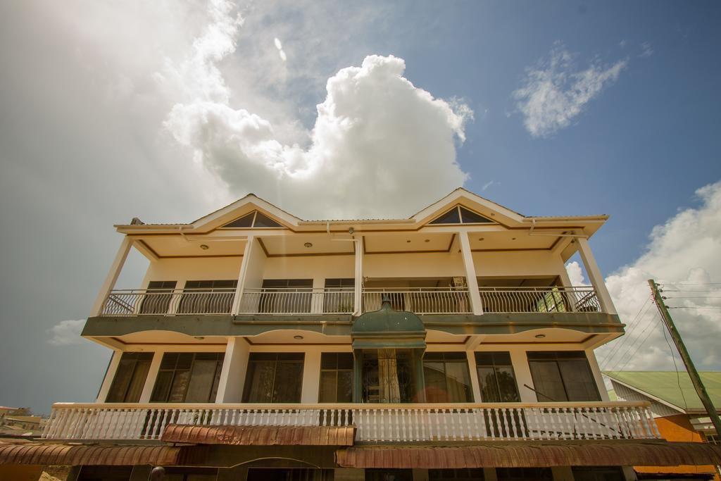 Grand Holiday International Hotel Mbarara Dış mekan fotoğraf