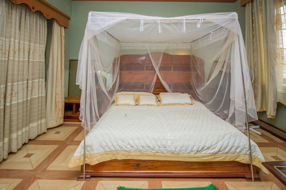 Grand Holiday International Hotel Mbarara Dış mekan fotoğraf