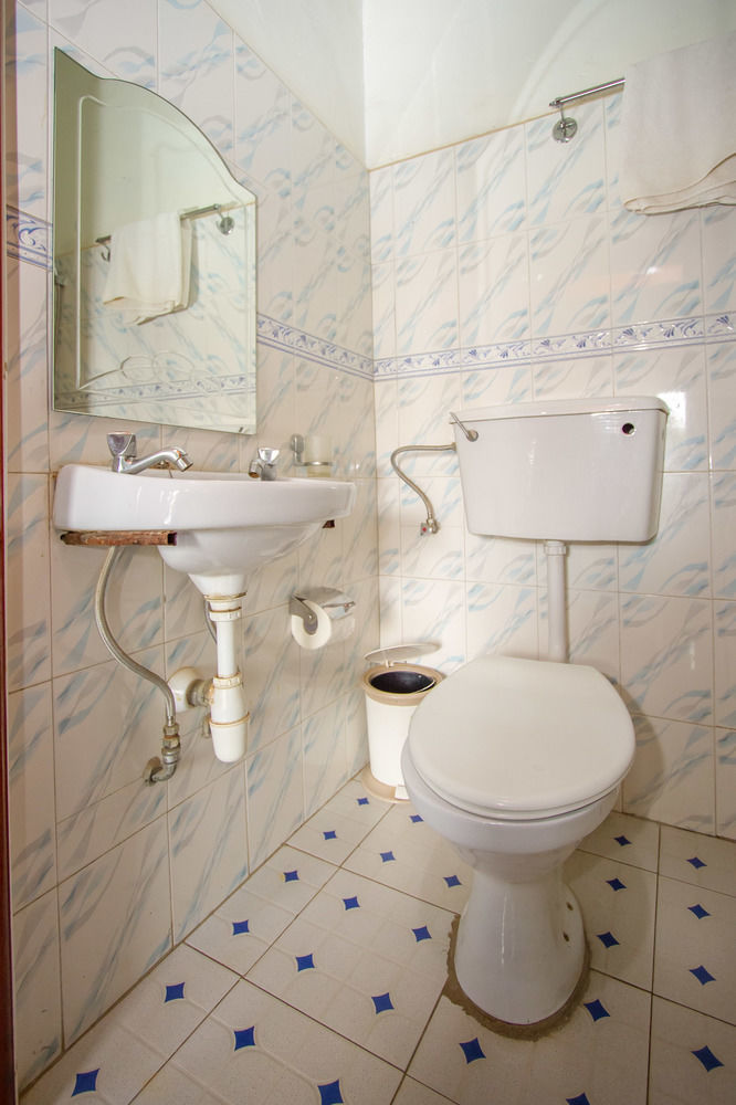 Grand Holiday International Hotel Mbarara Dış mekan fotoğraf